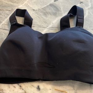 34DD LULULEMON BRA Black